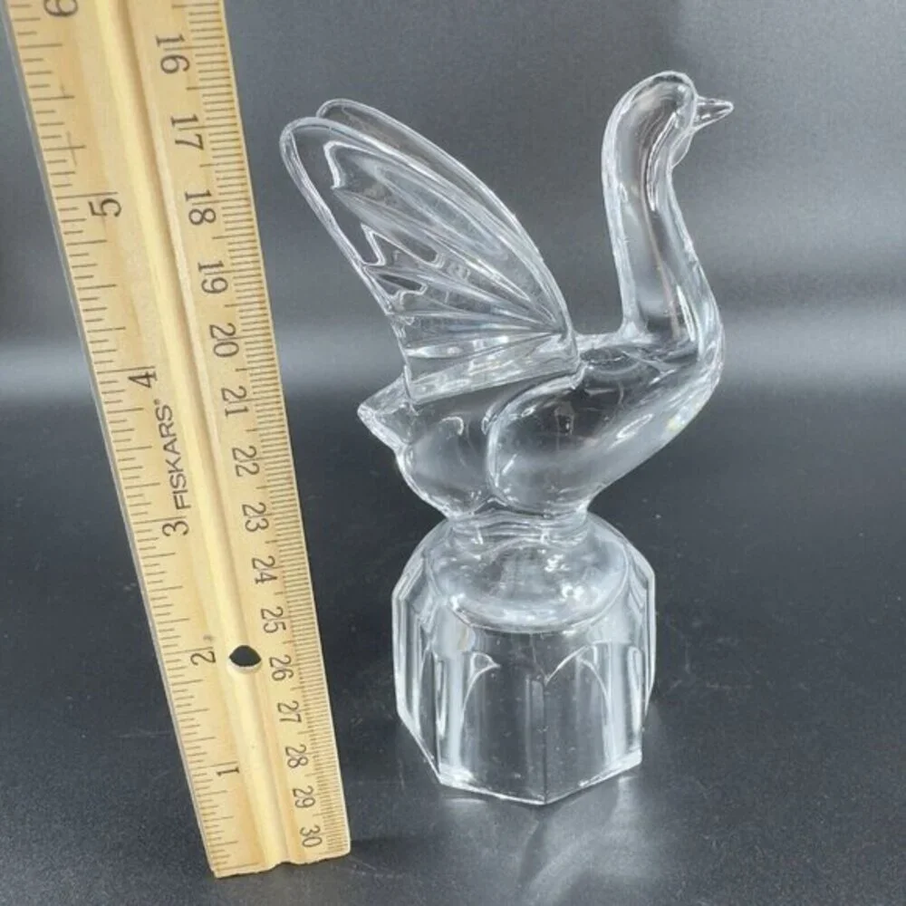 Vintage Clear Flying Glass‎ Crystal Bird Figurine Glassware Decor Figure VTG